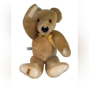 Merrythought Ironbridge Shropshire Teddy Bear Hump Back Artist Hand Signed